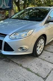 Używany Ford Focus Titanium 150 KM (110 kW) 2012 Srebrny (metalik) Kombi