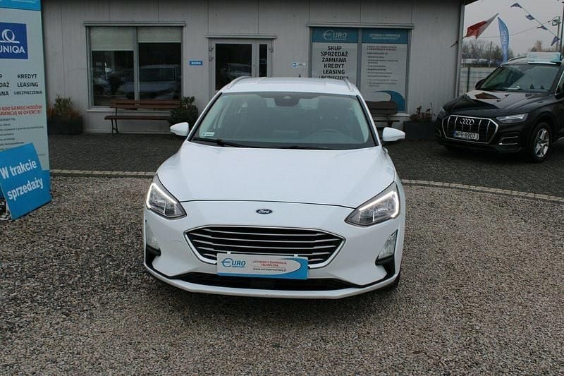 Używany Ford Focus Trend 120 KM (88 kW) 2021 Biały Kombi