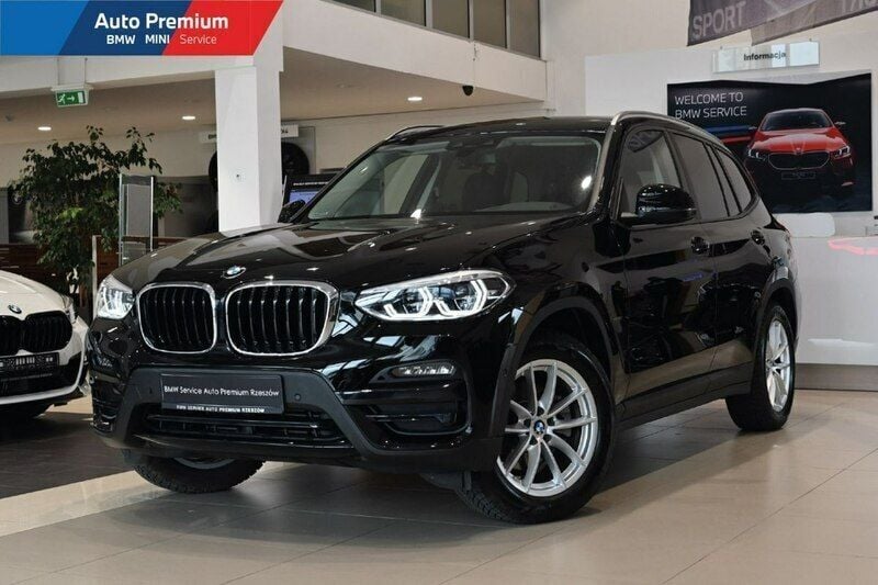 Czarny (metalik) Używany 2021 BMW X3 SUV | 144 900 zł (Dobra cena) - Obraz 1/4
