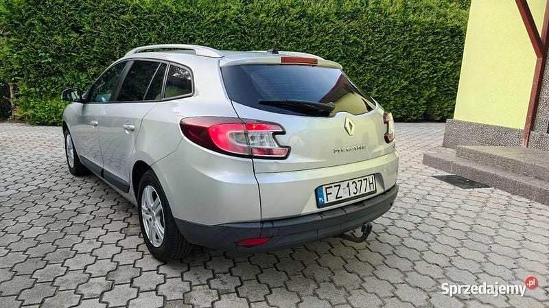 Używany Renault Mégane GrandTour 2010 Srebrny Kombi