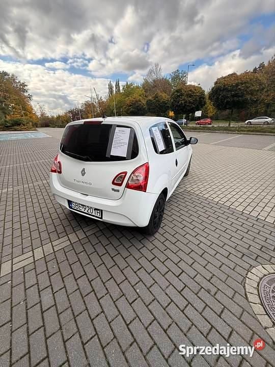 Biały Używany 2012 Renault Twingo Hatchback | 10 500 zł (Uczciwa cena) - Obraz 1/4