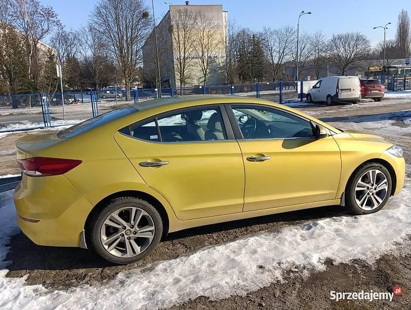 Używany Hyundai Elantra 2016 Sedan/Limuzyna