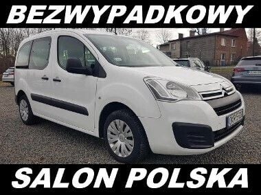 Biały Używany 2016 Citroën Berlingo Minivan | 34 900 zł (Uczciwa cena) - Obraz 1/4
