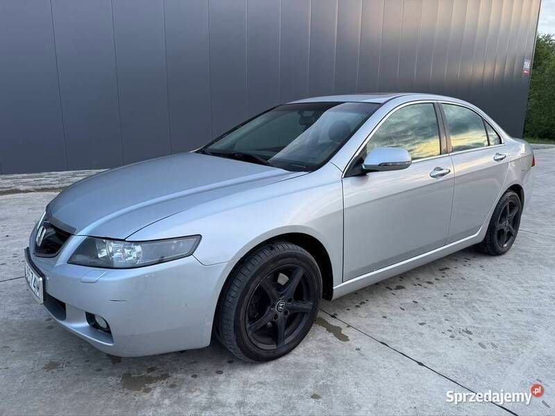 Srebrny Używany 2004 Honda Accord Executive Sedan/Limuzyna | 8999 zł (Uczciwa cena) - Obraz 1/4