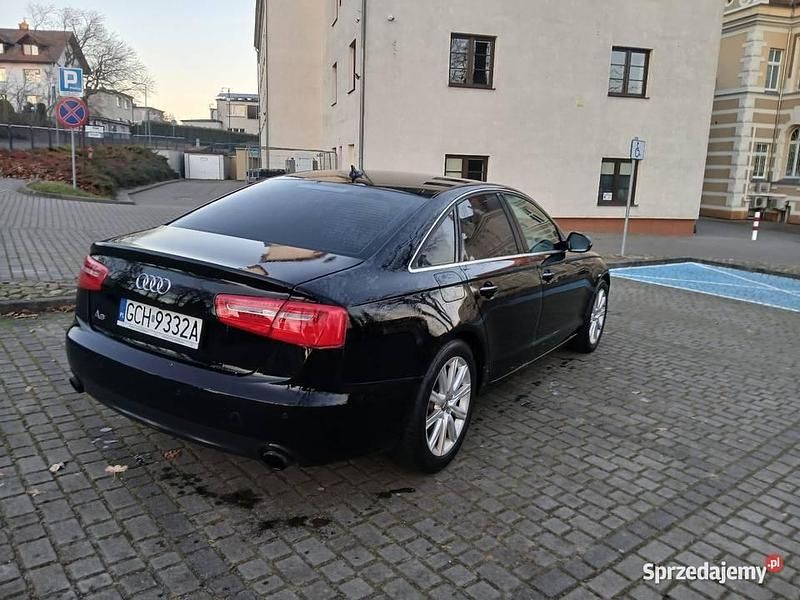 Używany Audi A6 2013 Czarny Sedan/Limuzyna
