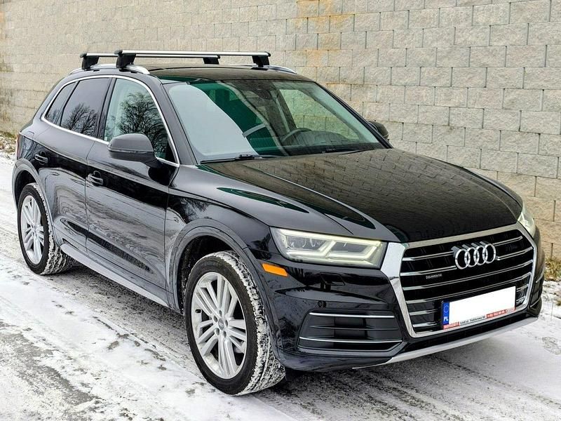 Czarny (metalik) Używany 2020 Audi Q5 SUV | 108 500 zł (Uczciwa cena) - Obraz 1/4