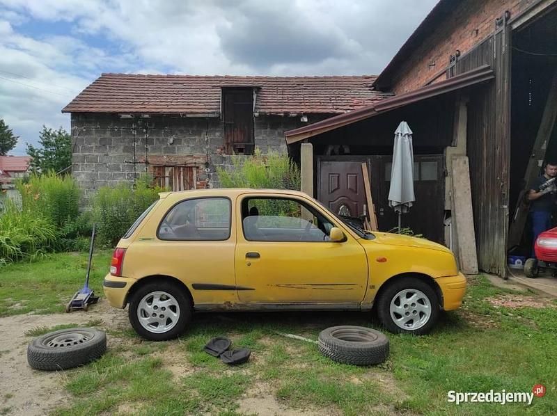 Żółty Używany 1999 Nissan Micra Hatchback | 899 zł - Obraz 1/4