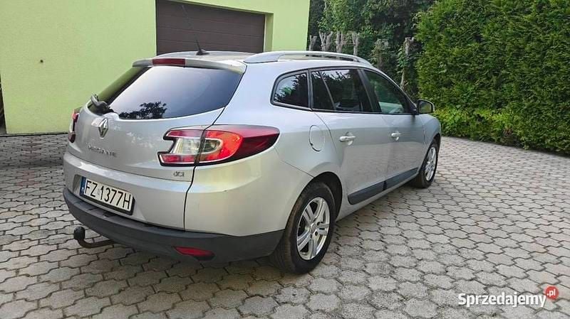 Używany Renault Mégane GrandTour 2010 Srebrny Kombi