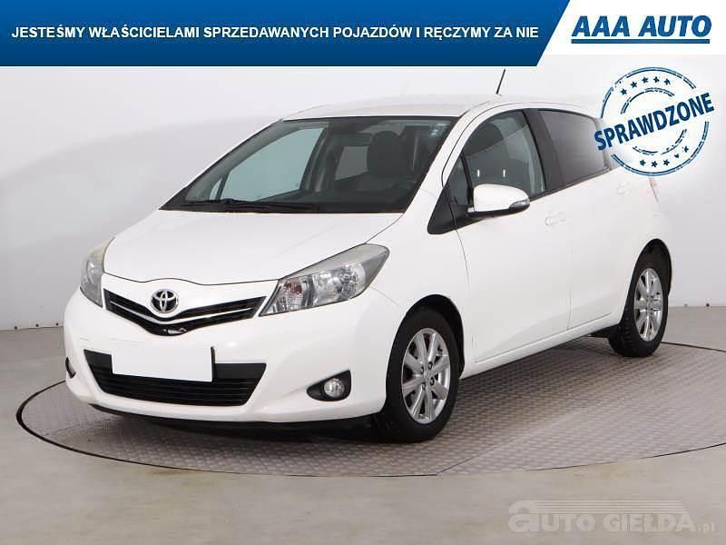 Używany Toyota Yaris 2013 Biały Hatchback
