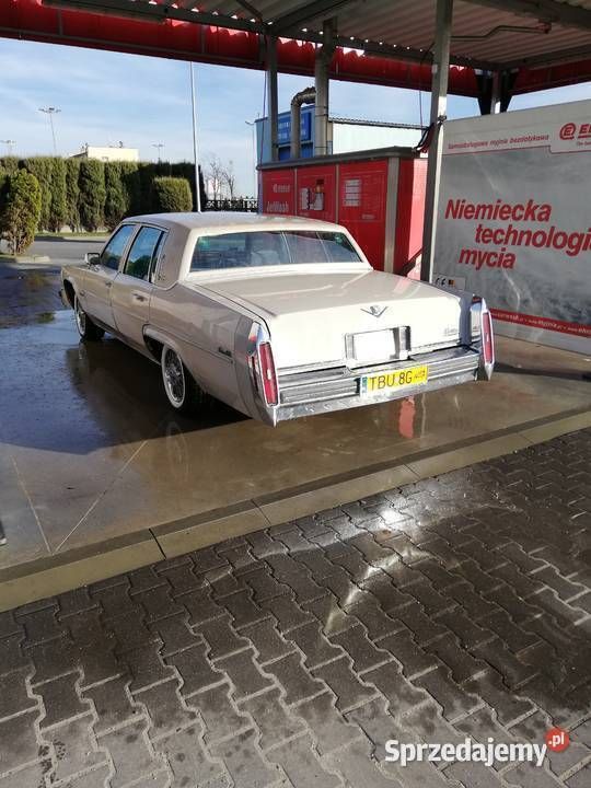 Używany Cadillac Fleetwood 1983 Sedan/Limuzyna