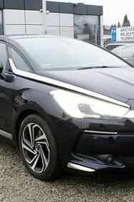 Używany DS Automobiles DS5 181 KM (133 kW) 2016 Niebieski ciemny (metalik) Hatchback