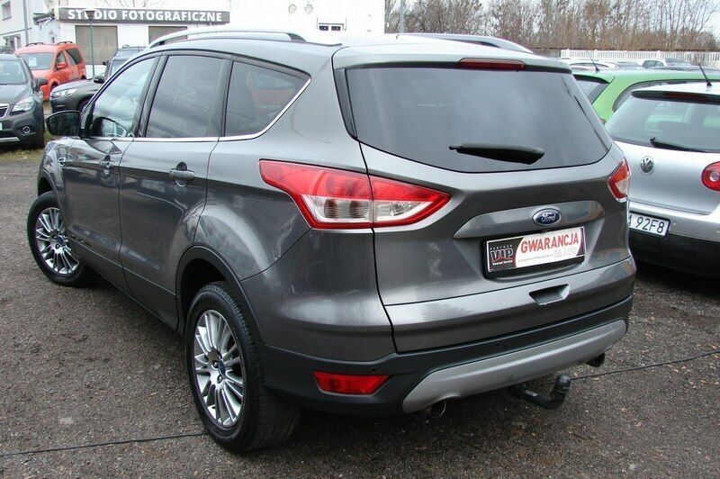 Używany Ford Kuga Titanium 140 KM (102 kW) 2014 Szary SUV