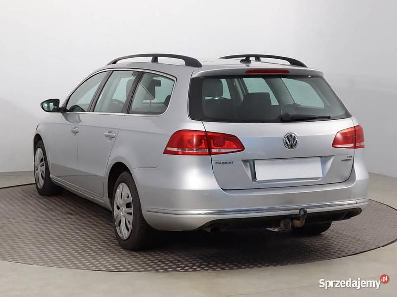 Używany VW Passat 105 KM (77 kW) 2011 Srebrny Kombi