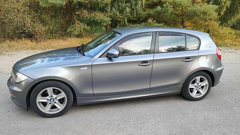 Używany BMW 116 122 KM (89 kW) 2010 Szary Hatchback