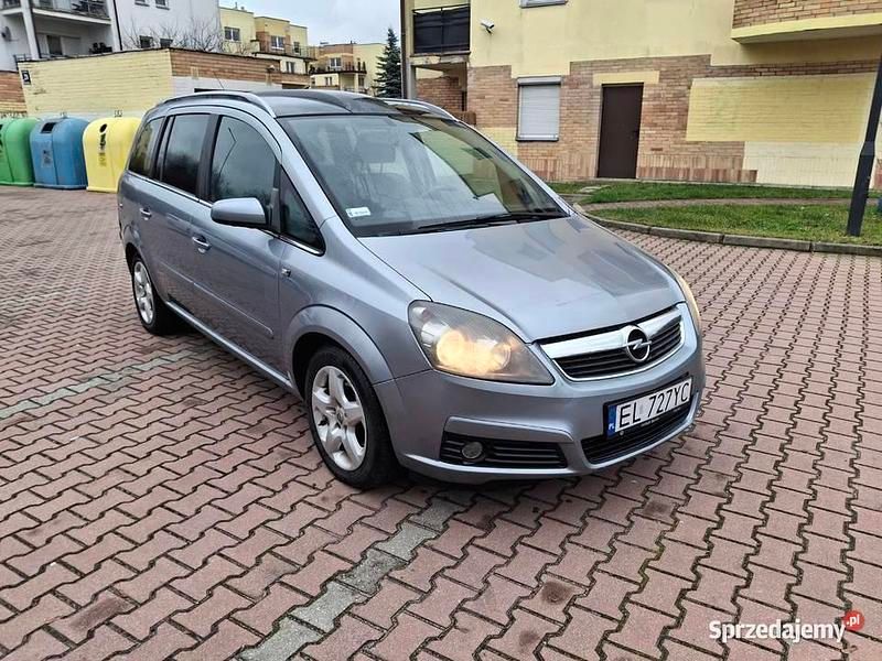 Używany 2006 Opel Zafira | 5900 zł (Uczciwa cena) - Obraz 1/4