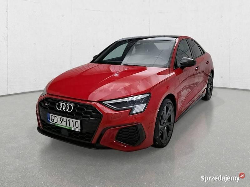 Używany Audi S3 Comfort 2023 Czerwony Sedan/Limuzyna