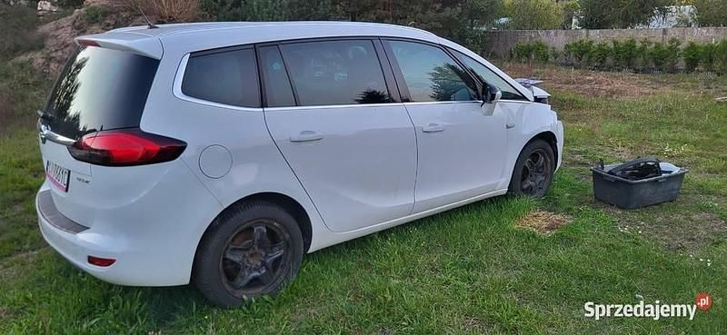 Używany 2014 Opel Zafira Tourer Minivan | 11 500 zł - Obraz 1/4
