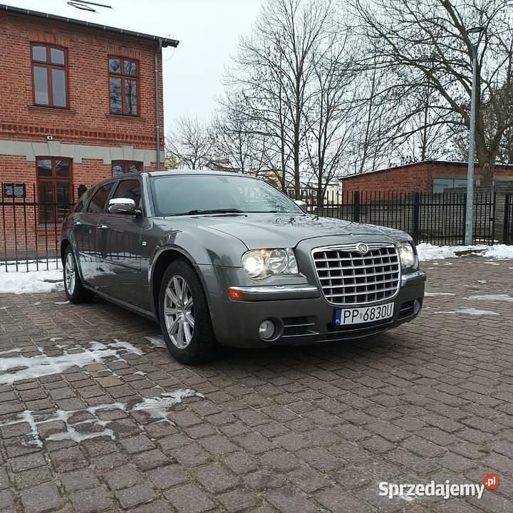 Używany Chrysler 300C 2007 Szary Kombi