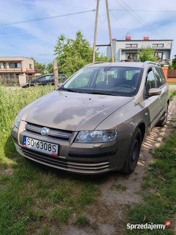 Złoty Używany 2006 Fiat Stilo Kombi | 4900 zł (Uczciwa cena) - Obraz 1/4
