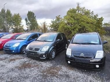 Używany Citroën C2 75 KM (55 kW) 2005 Czarny Hatchback