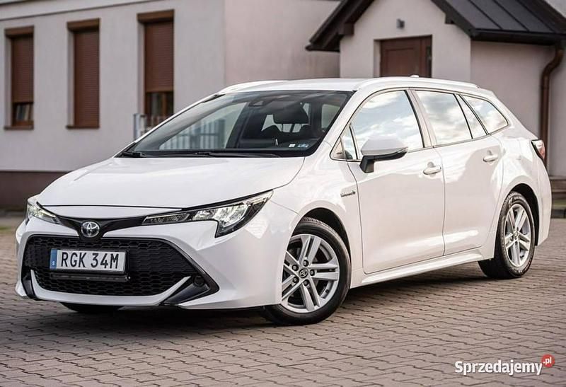 Używany Toyota Corolla 122 KM (89 kW) 2021 Biały Kombi