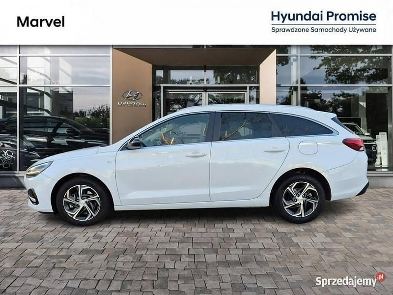 Używany Hyundai i30 120 KM (88 kW) 2024 Biały Kombi
