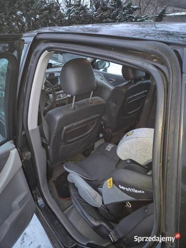 Czarny Używany 2002 Nissan Almera Tino Minivan | 3500 zł - Obraz 1/4