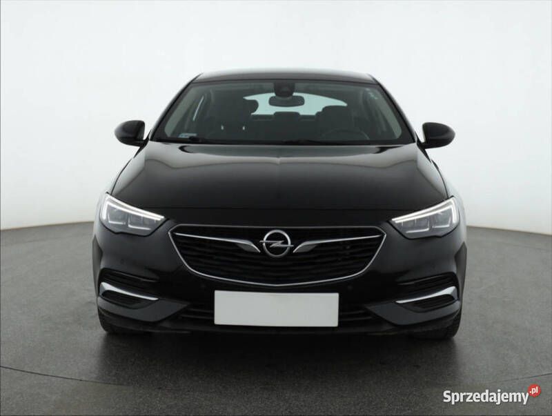 Czarny Używany 2019 Opel Insignia Hatchback | 49 999 zł (Dobra cena) - Obraz 1/4