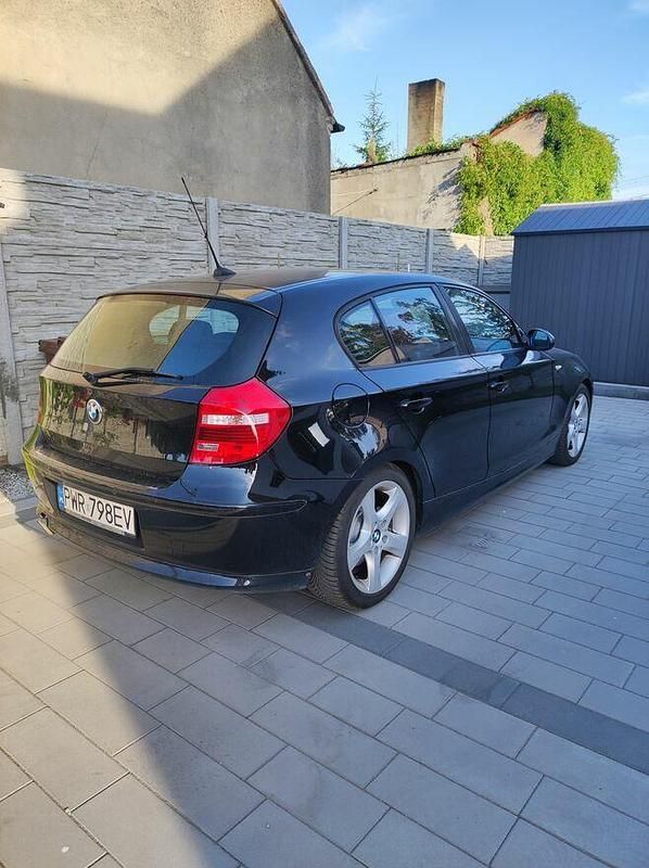 Używany BMW 123 2007 Czarny Hatchback