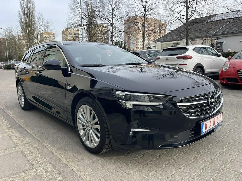 Używany Opel Insignia 170 KM (125 kW) 2022 Czarny (metalik) Kombi