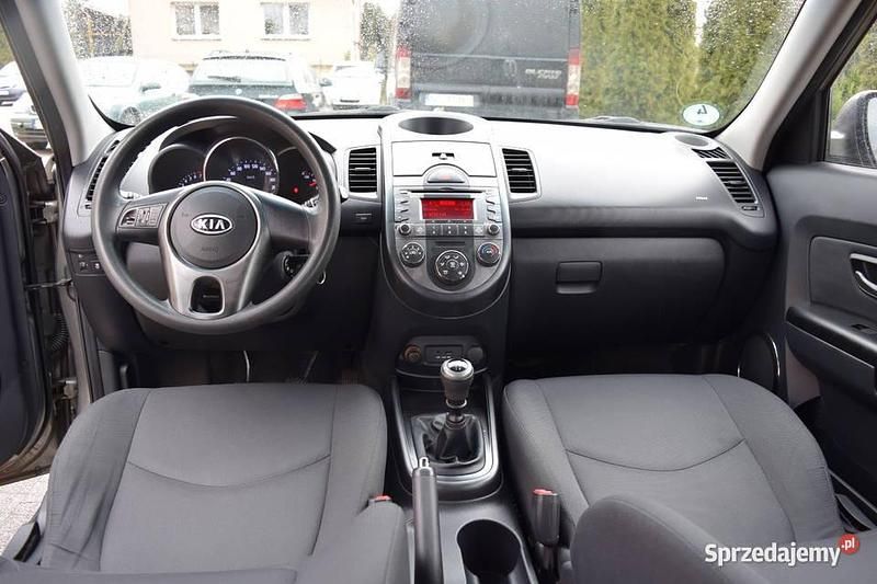 Szary Używany 2010 Kia Soul SUV | 16 950 zł (Uczciwa cena) - Obraz 1/4