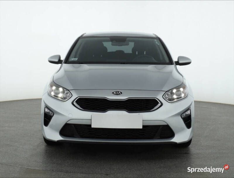 Srebrny Używany 2020 Kia Ceed Hatchback | 41 499 zł (Dobra cena) - Obraz 1/4