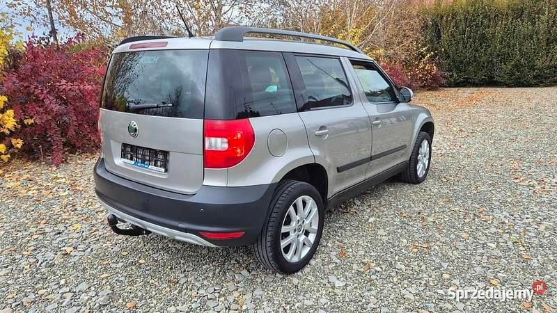 Szary Używany 2013 Skoda Yeti SUV | 25 900 zł (Uczciwa cena) - Obraz 1/4