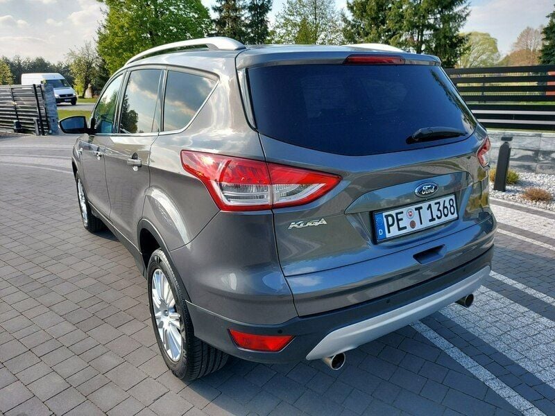 Używany Ford Kuga 140 KM (102 kW) 2013 Czarny SUV