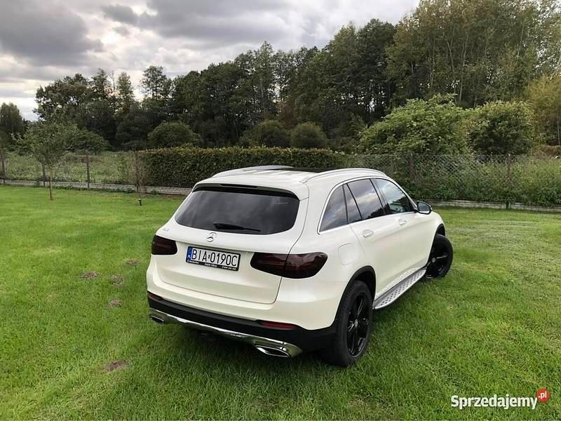 Używany Mercedes GLC300 2016 Biały SUV