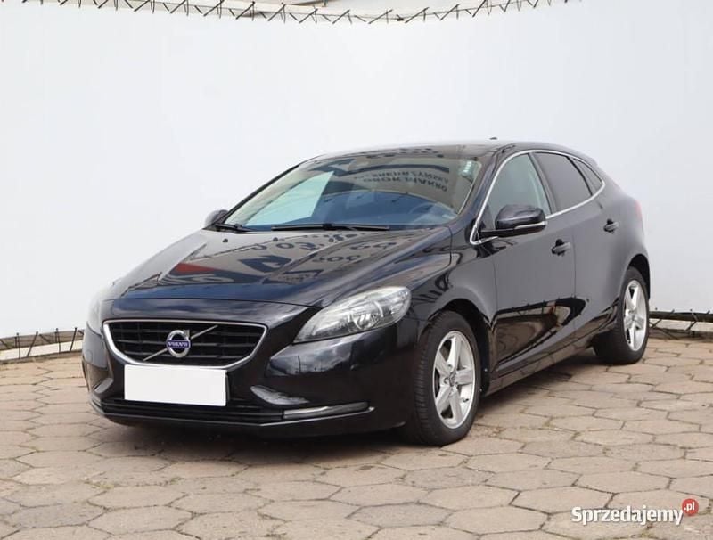 Używany Volvo V40 2014 Czarny Kombi