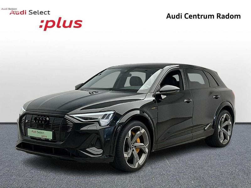 Czarny (metalik) Używany 2022 Audi e-tron SUV | 229 980 zł - Obraz 1/4