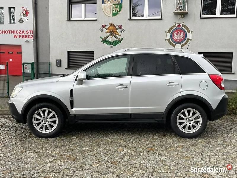 Używany Opel Antara Cosmo 2009 Srebrny SUV