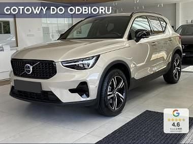 Inny kolor Nowe 2025 Volvo XC40 Plus SUV | 178 900 zł - Obraz 1/4