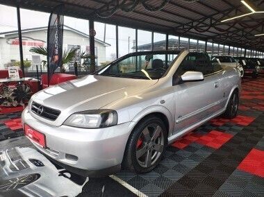 Srebrny Używany 2004 Opel Astra Cabriolet Kabriolet | 8000 zł - Obraz 1/4