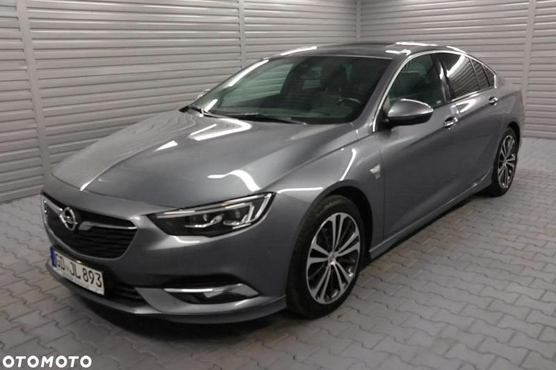 Używany Opel Insignia 165 KM (121 kW) 2018 Szary (metalik) Sedan/Limuzyna