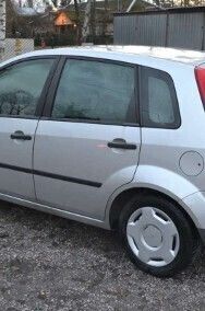 Używany Ford Fiesta 75 KM (55 kW) 2004 Inny kolor Hatchback