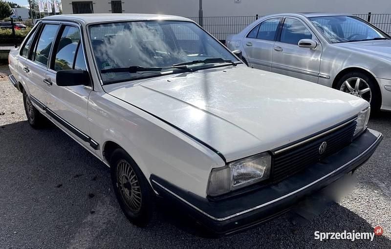 Biały Używany 1984 VW Santana Sedan/Limuzyna | 12 700 zł - Obraz 1/4