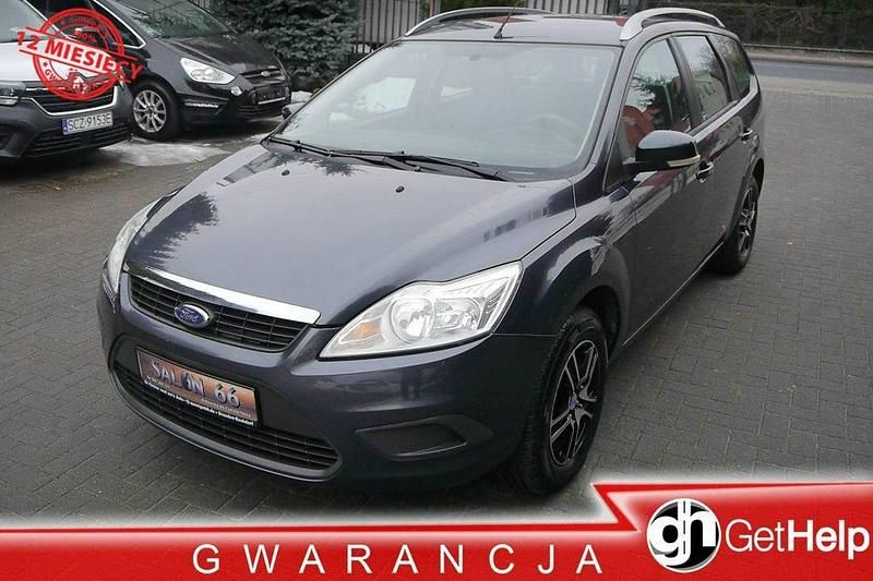 Używany Ford Focus 100 KM (73 kW) 2010 Szary Kombi