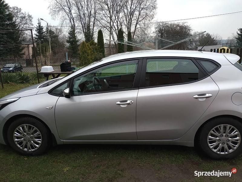 Używany Kia Ceed 2016 Srebrny Hatchback