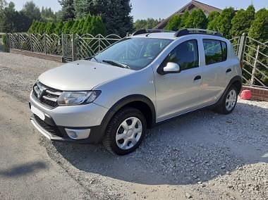 Srebrny Używany 2014 Dacia Sandero Stepway Hatchback | 21 900 zł (Uczciwa cena) - Obraz 1/4