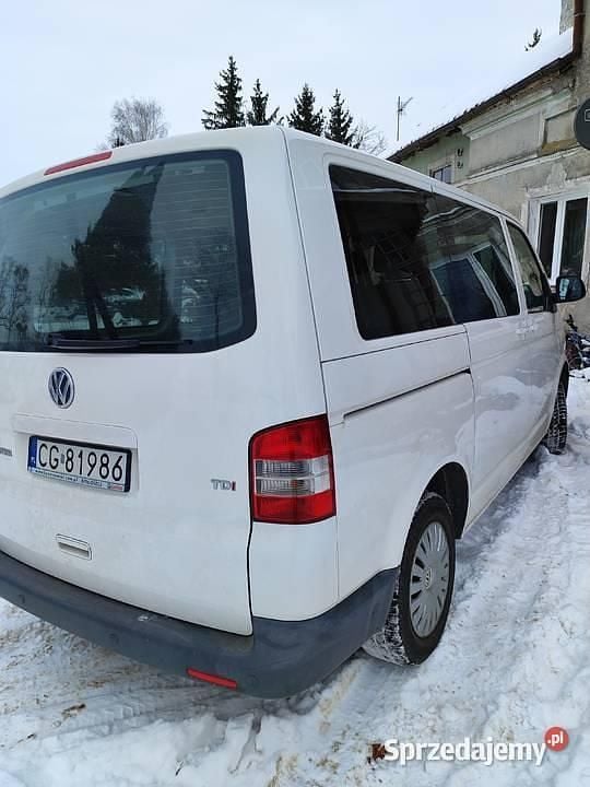 Używany VW T5 2011 Van