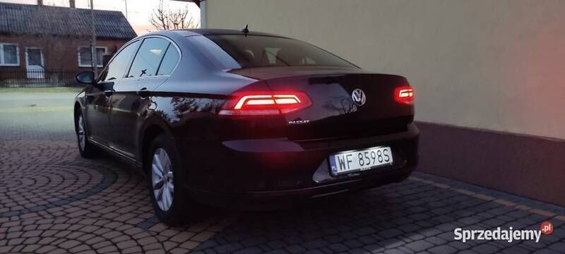 Czarny Używany 2019 VW Passat Sedan/Limuzyna | 81 000 zł (Uczciwa cena) - Obraz 1/4