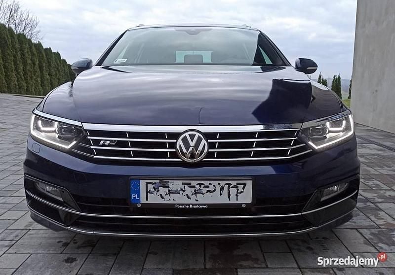 Granatowy Używany 2018 VW Passat R-line Kombi | 58 000 zł (Super Cena) - Obraz 1/4