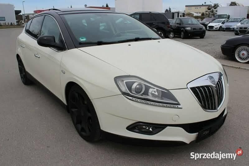 Używany Lancia Delta 2008 Beżowy Hatchback